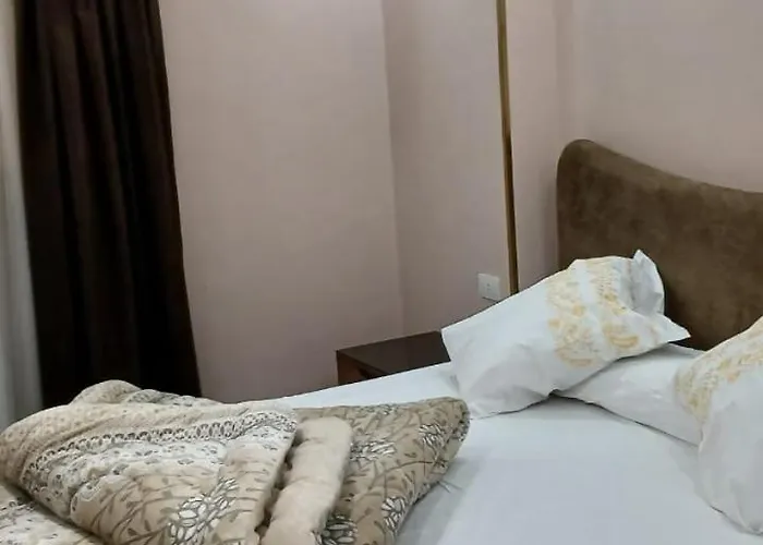 شقة سعادة